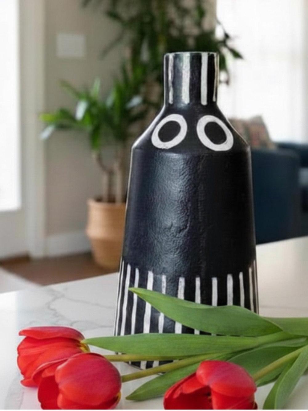Black & White Pottery Vase